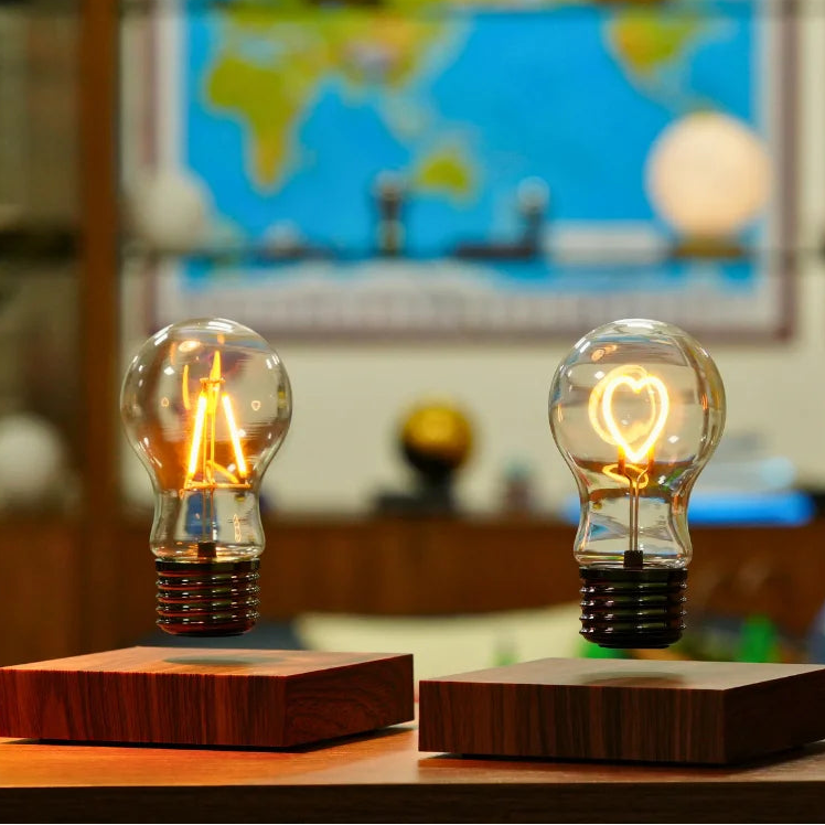 Lámpara de Bombilla LED Flotante con Levitación Magnética HCNT