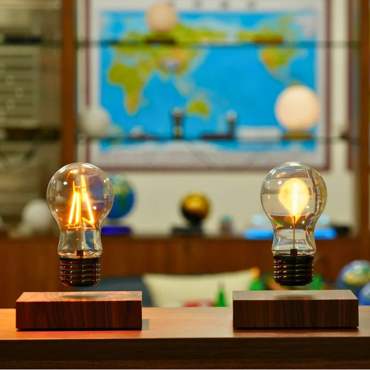 Lámpara de Bombilla LED Flotante con Levitación Magnética HCNT