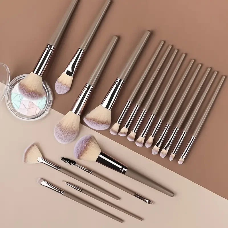 Set de Brochas de Maquillaje Profesional (3 a 20 piezas)